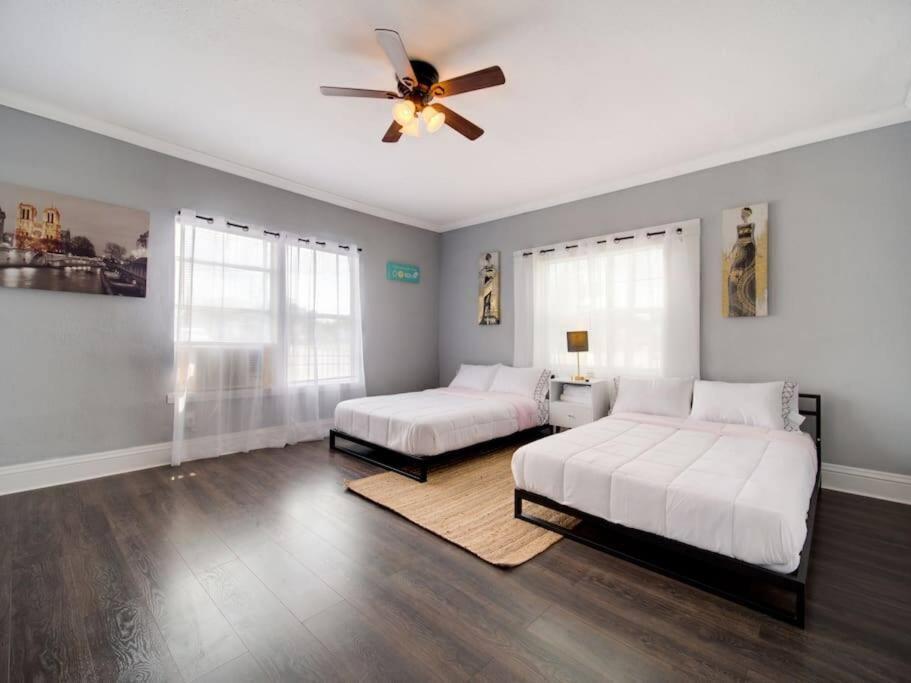 Modern Westshore Tampa Exterior photo