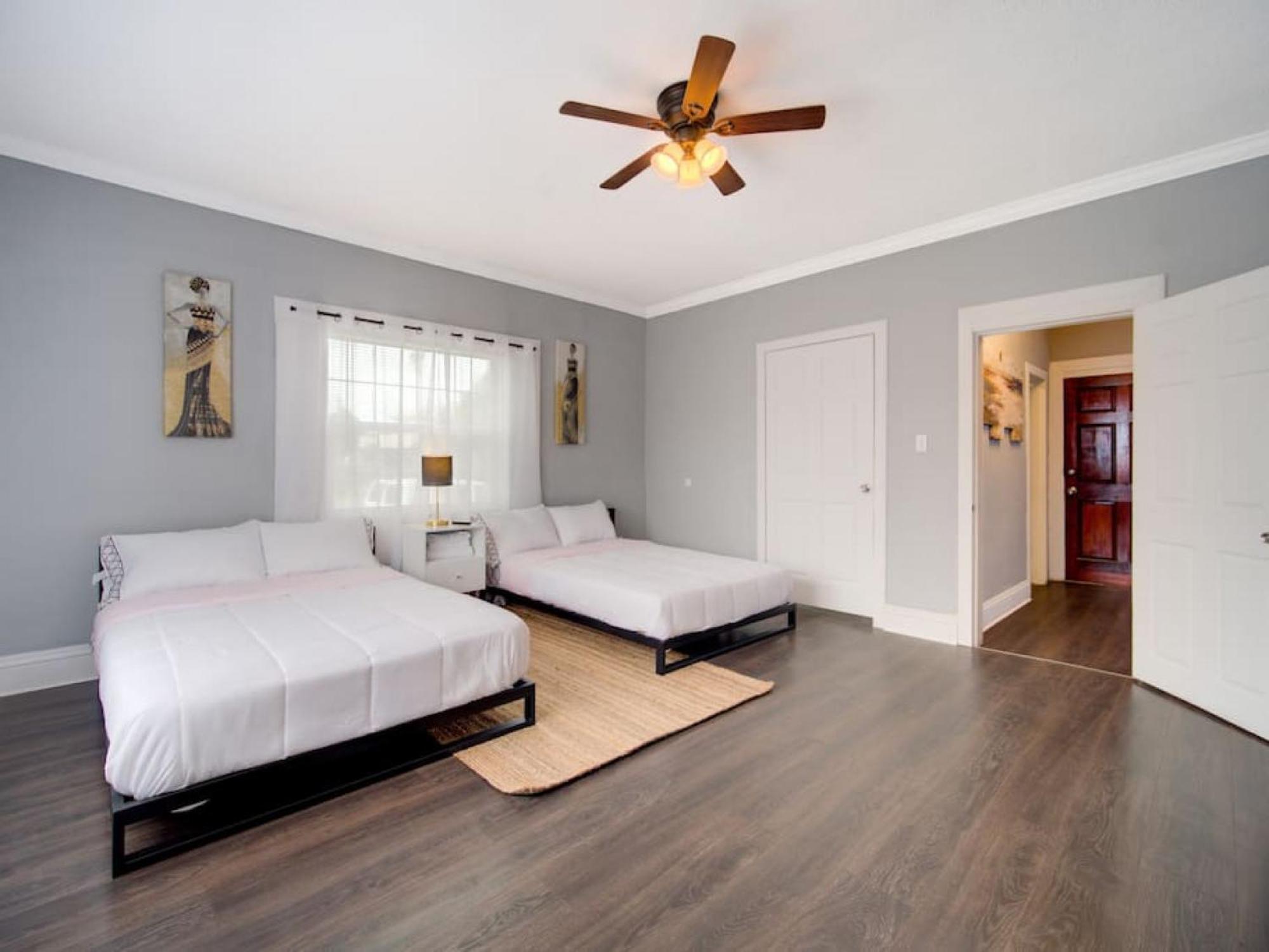 Modern Westshore Tampa Exterior photo