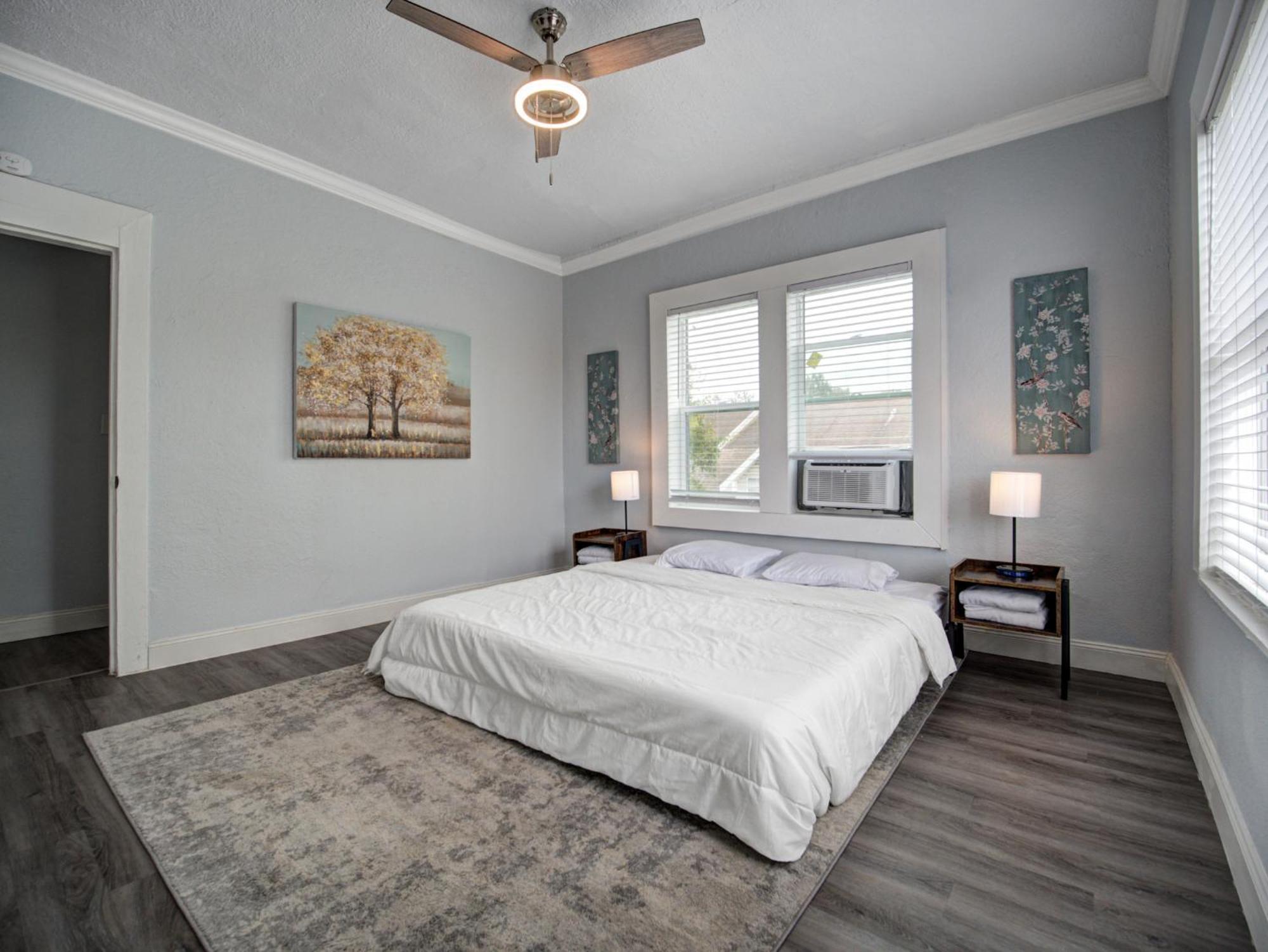 Modern Westshore Tampa Exterior photo