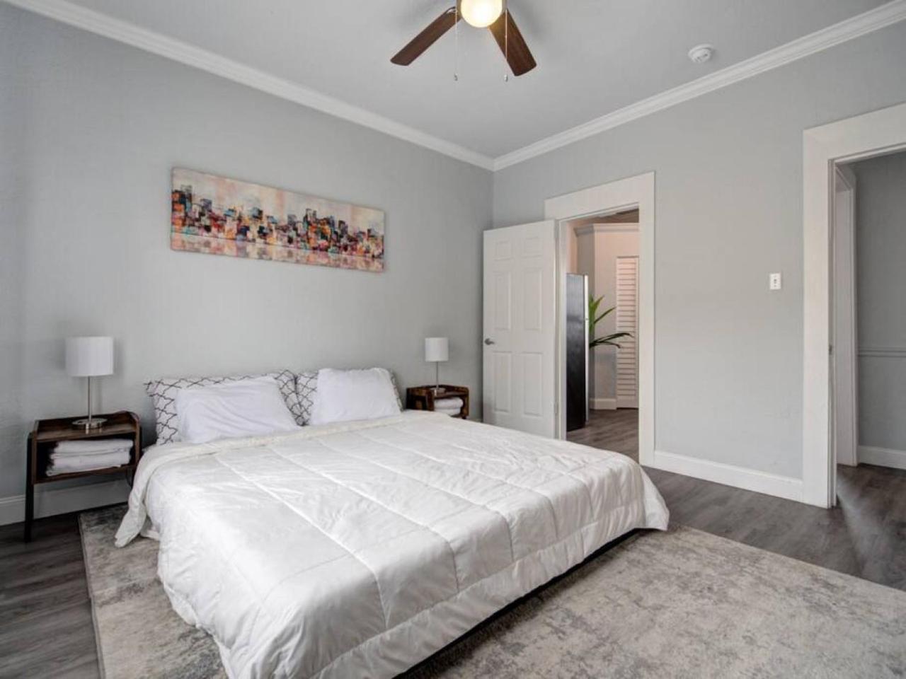 Modern Westshore Tampa Exterior photo